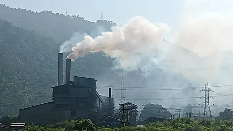 गुवाहाटी: बर्नीहाट उद्योगों को धूल नियंत्रण उपाय लागू करने का निर्देश