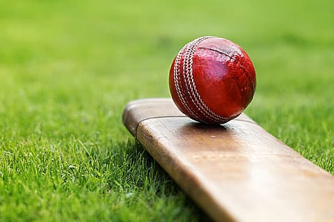 नायडु ट्रॉफी में मुंबई के खिलाफ इनिंग्स की हार से बचने के लिए संघर्ष किया असम ने