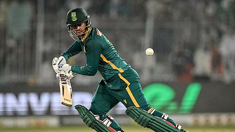 डी कॉक ने शतक जमाया, दक्षिण अफ्रीका ने पाकिस्तान के खिलाफ सीरीज बराबर की