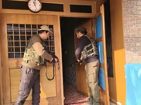 आईबी ने आतंकी रणनीति में बदलाव का संकेत दिया: आईएसआई ने मॉड्यूल में कश्मीरी युवाओं को किया तैनात