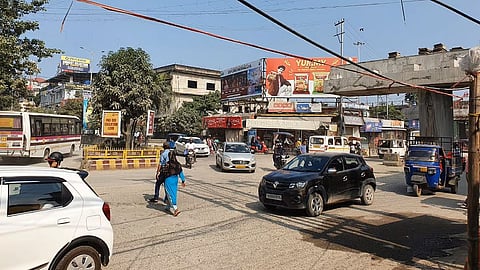 क्या गुवाहाटी में ट्रैफिक पुलिस आम आदमी की परवाह करती है?