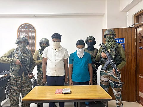 त्रिपुरा: अगरतला में असम राइफल्स ने 800 ग्राम कोकेन जब्त की