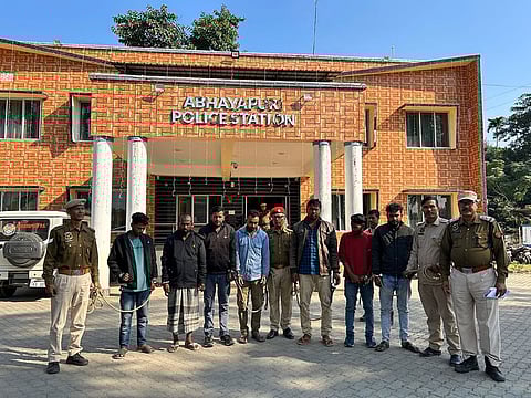 बोंगाईगाँव : अभयापुरी में नशीले पदार्थों से युक्त लूट के मामले में सात गिरफ्तार