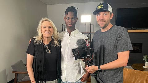 (From left) Christie Erwin, Morrell, a waiting teen, and Nathan Willis.