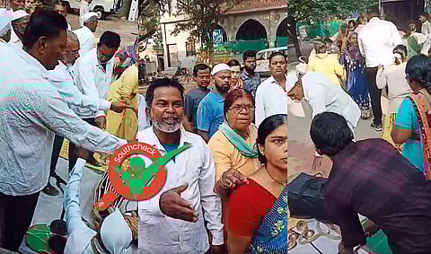 ಕಾಂಗ್ರೆಸ್ ನೇತೃತ್ವದ ಸರ್ಕಾರವಿರುವ 
ಕರ್ನಾಟಕದಲ್ಲಿ ಹಿಂದುಗಳ ಮೇಲೆ ಮುಸ್ಲಿಮರ ದೌರ್ಜನ್ಯ ನಡೆಯುತ್ತಿದೆಯೇ?