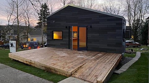 Estelita's Library Moves Into a New Central District Location