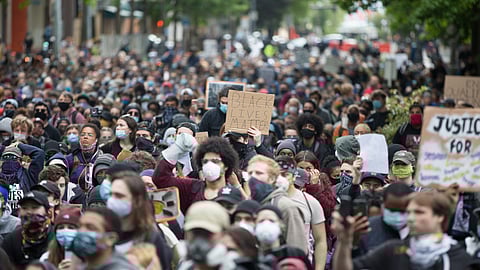 Black Lives Matter protesters calling for police accountability and defunding the Seattle Police Department on June 2, 2020. (Photo: Alex Garland)