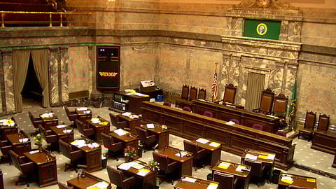 Interior of Washington State Senate chambers by Wikimedia Commons user Lincolnite (under a Creative Commons, CC BY-SA 3.0 license).