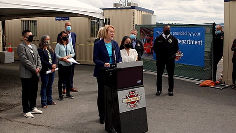 Mayor Jenny Durkan announcing the vaccination site closures at the Rainier Beach location at Be'er Sheva Park. (Photo: Jack Russillo)