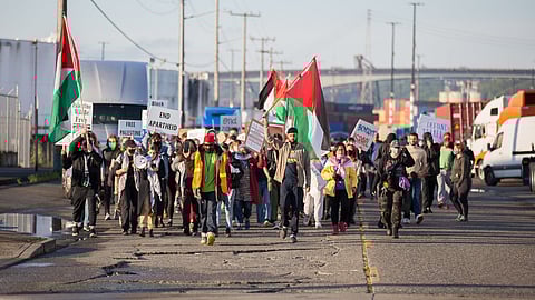 On Saturday, June 12, activists stopped the unloading of a ship owned by an Israeli company at the Port of Seattle as part of a campaign to draw attention to the lack of rights for Palestinians and in opposition to the recent Israeli siege of Gaza. (Photo: Alex Garland)