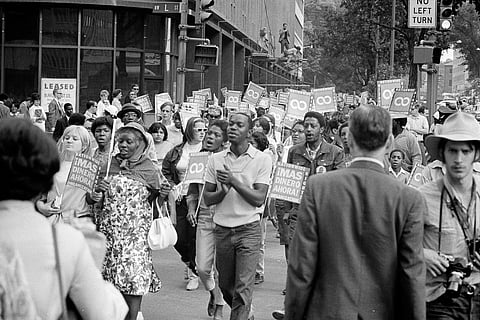 Demonstrators in the Poor People's March at Lafayette Park and Connecticut Avenue in Washington, D.C., in June 1968. Library of Congress, Prints & Photographs Division, U.S. News & World Report Magazine Collection, LC-DIG-ppmsca-04302.
