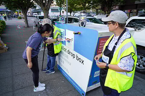 A voter casts their ballot during the primary elections in 2022. (Photo: Jaidev Vella)
