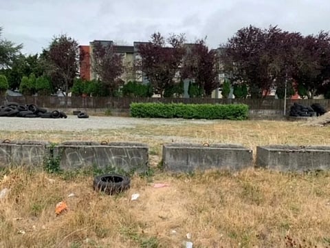 This privately owned lot could eventually be the site of a temporary pallet shelter in Burien, but a ban on sleeping will likely take effect long before any agreement to lease the property. (Photo sourced from a letter to KCRHA from the Burien City Manager, courtesy of PubliCola.)