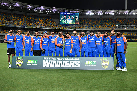 India continue their unbeaten T20I run in Australia