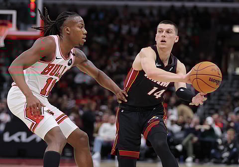 Chicago Bulls and Miami Heat players in action