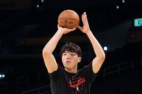 Portland Trail Blazers' Yang Hansen during warm-up