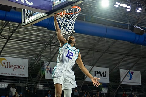 Charlotte Hornets guard Antonio Reeves