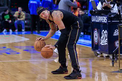 Aaron Gordon during warm-up