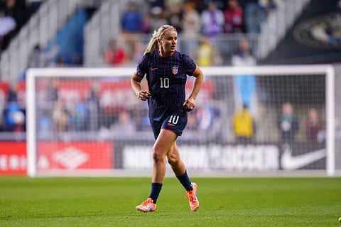 United States midfielder Lindsey Heaps