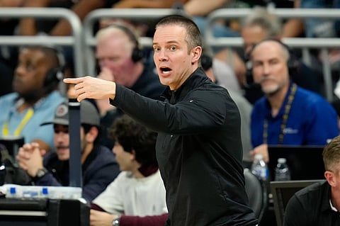 Phoenix Suns coach Jordan Ott