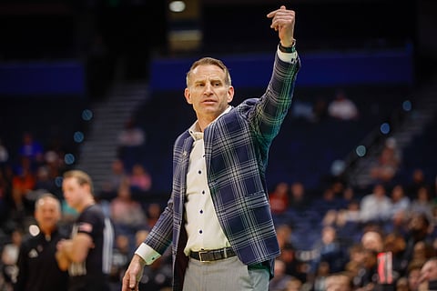 Alabama Crimson Tide coach Nate Oats