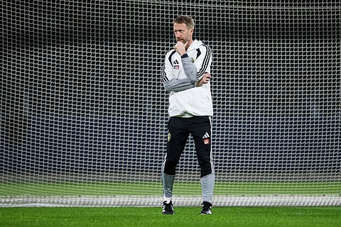Sweden head coach Graham Potter during training session