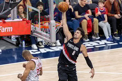 Deni Avdija with a dunk