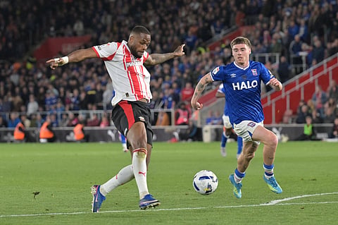 Ipswich Town and Southampton players in action