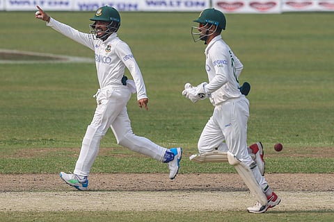 Liton Das and Mominul Haque of Bangladesh