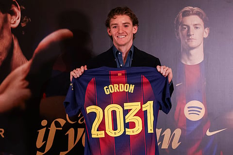 Anthony Gordon during his presentation at FC Barcelona
