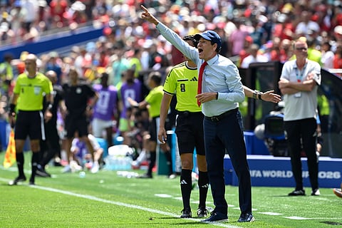 Rudi Garcia shouts instructions from the touchline
