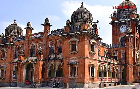 THE VIBRANT CITY OF INDORE, HELPS YOU TO KEEP YOUR BOREDOM AT BAY