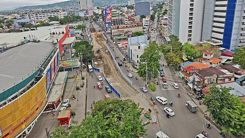 Valentine’s Day malinawon, apan trapiko huot kaayo