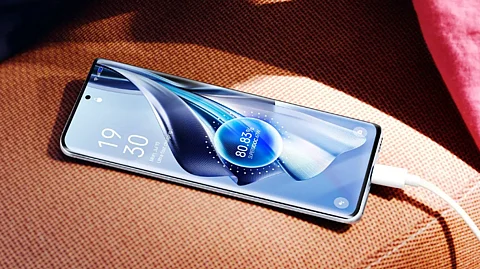 RELIABLE, FAST-CHARGING. With a battery backed with 5000mAh and a battery health engine doubling its durability vs the industry standard, you can really rely on OPPO Reno10 5G with your work and play activities. Its fast-charging capacity is also a game changer for this smartphone segment.