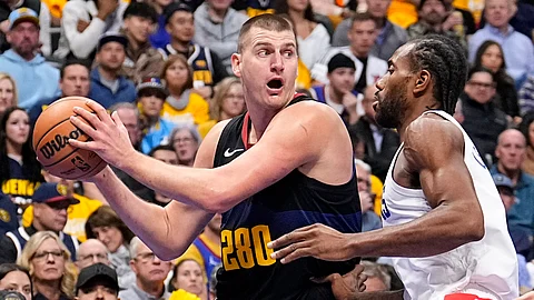 Russell leads Lakers' win over Memphis