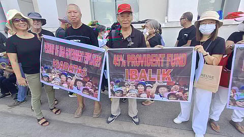 Retirees hold rally vs PNB
for 'delaying tactics' to pay
Cola, other allowances