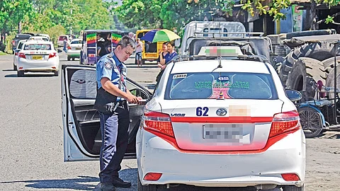 Taxi operators warned vs overcharging, contracting