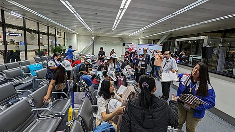 MANILA. The latest batch of overseas Filipino worker-returnees from Israel safely arrived at the Ninoy Aquino International Airport Terminal 1 in Pasay City on Thursday, November 30, 2023.