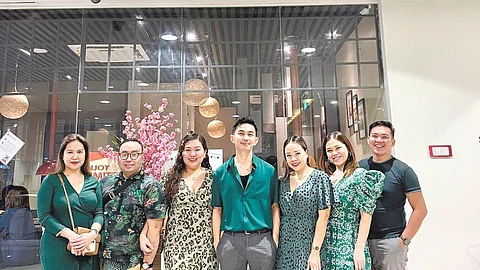 FUN. The University of San Jose-Recoletos Dramatics and Cultural Ensemble Foundation scholars Christmas gathering: Ana Portia Gamalier, Kristian Niel Gillamac, Mabel Joy Canoy, Life Bophi Geniston, Margarette Dalumpines, Judy Ann Barbanida and Melchor Castillano.