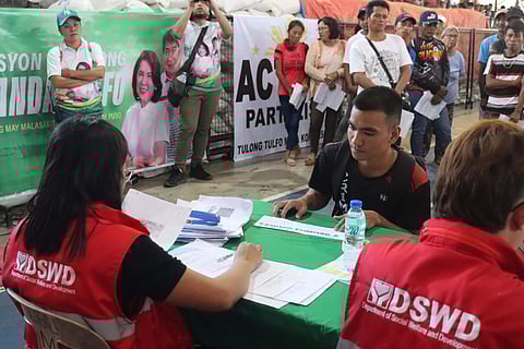 About 600 beneficiaries from various municipalities in Davao Oriental received cash assistance worth P15,000 from the Department of Social Welfare and Development-Davao Region (DSWD-Davao) and the ACT-CIS Partylist on Thursday, February 22, 2024.