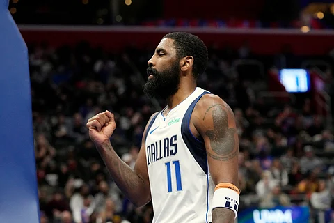 Signature shoe ni Kyrie gilusad