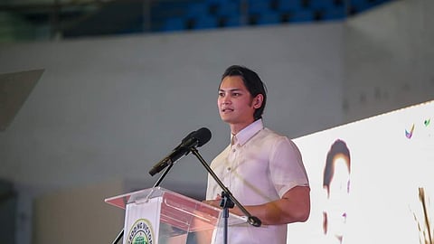 YOUNG AND ENERGETIC. Victorias City Mayor Miguel Javier "Javi" Benitez delivered his Midterm Report before members of the Sangguniang Panlungsod of Victorias during the council's 72nd session. It was held at the City's Sports and Amusement Center on March 18, 2024.