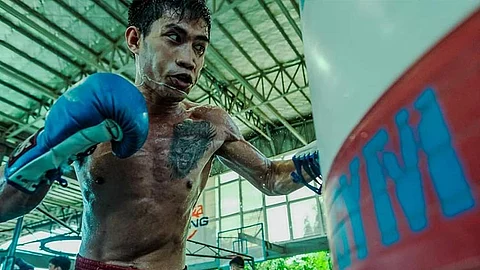 MACADO IN ACTION.  Ramil Macado leaves no stone unturned in his preparation against Lorenz Dumam-ag for the World Boxing Organization (WBO) Oriental flyweight title. / 