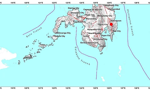 5.1 quake suspends classes in some schools in New Bataan