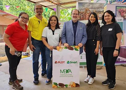 PLDT and Smart launch their partnership with MEDA, supported by the Government of Canada.