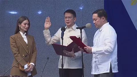 MANILA. Senator Francis "Chiz" Escudero takes oath as the new Senate President on Monday, May 20, 2024.
