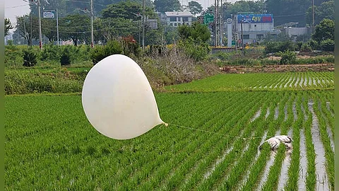 Wind change raises concerns over
N. Korean trash balloons to South