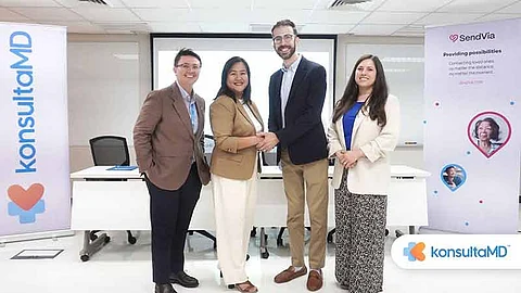 (L-R) Cindy Burdette, KonsultaMD CCO, and Beia Latay, CEO of KonsultaMD with SendVia’s co-founders Mariah Mateo Sarpong and Matt Jordan. (Contributed photo)