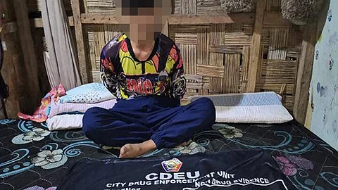 ZAMBOANGA. Authorities arrest an individual and seize closed to a half million pesos worth of illegal drugs in an anti-drug operation around 5:41 p.m. Monday, June 3, 2024, in Talon-Talon village, Zamboanga City. The arrested suspect is classified as top 10 regional-level priority targets in the anti-drug campaign.