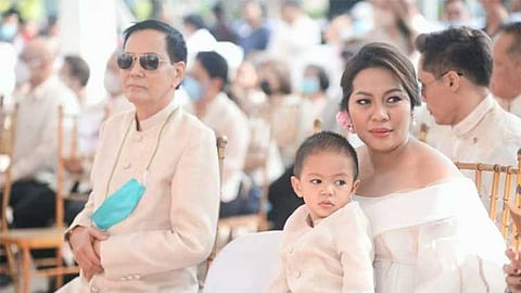 CEBU. Cebu City Mayor Mike Rama with his wife Malou and their son MJ.